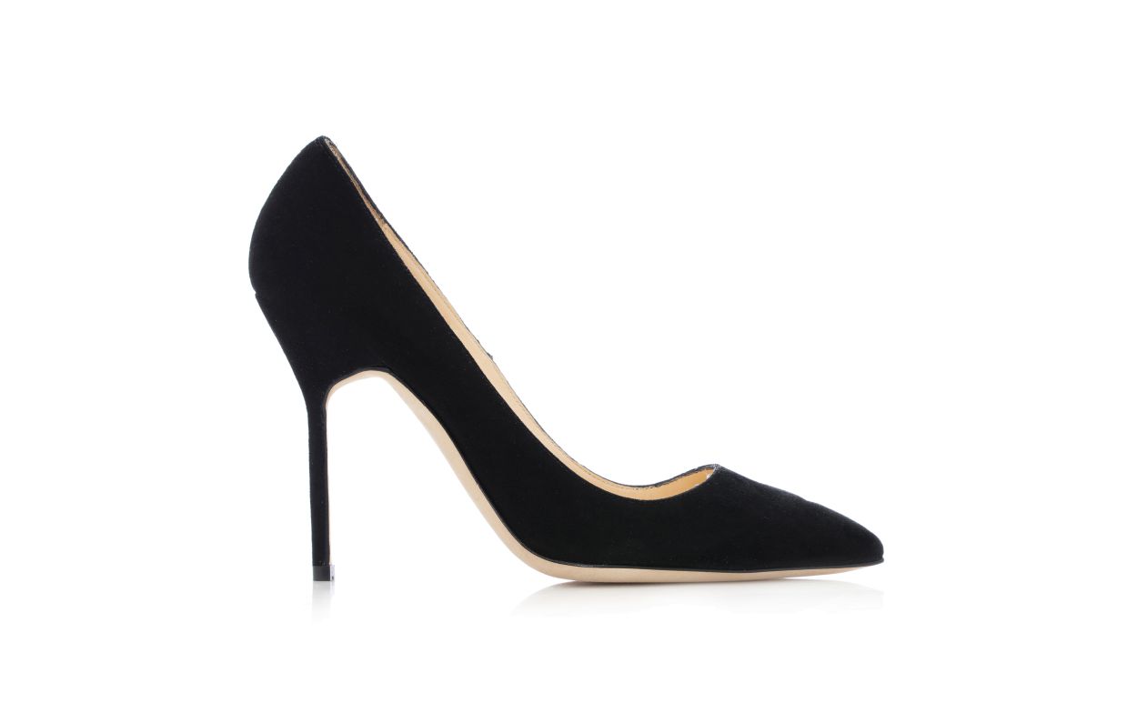 Schwarze Wildleder-Pumps mit spitzem Absatz