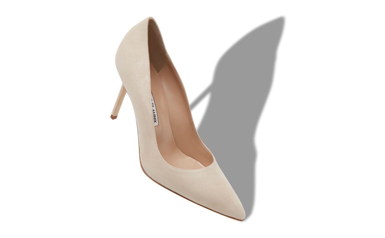 Leichtbeige Wildlederspitzen-Pumps