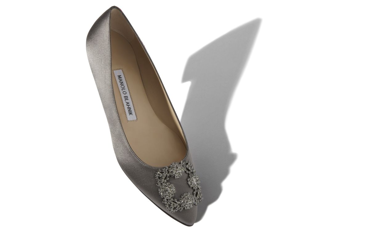 Graue Satin-Perlen-Schuhspitze-Pumps
