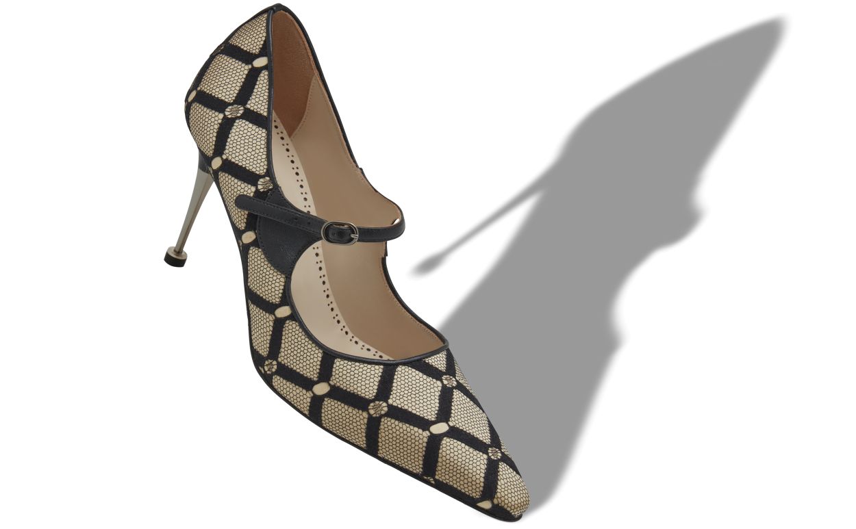 Leichtbeige und schwarze Mesh-Mary-Jane-Pumps
