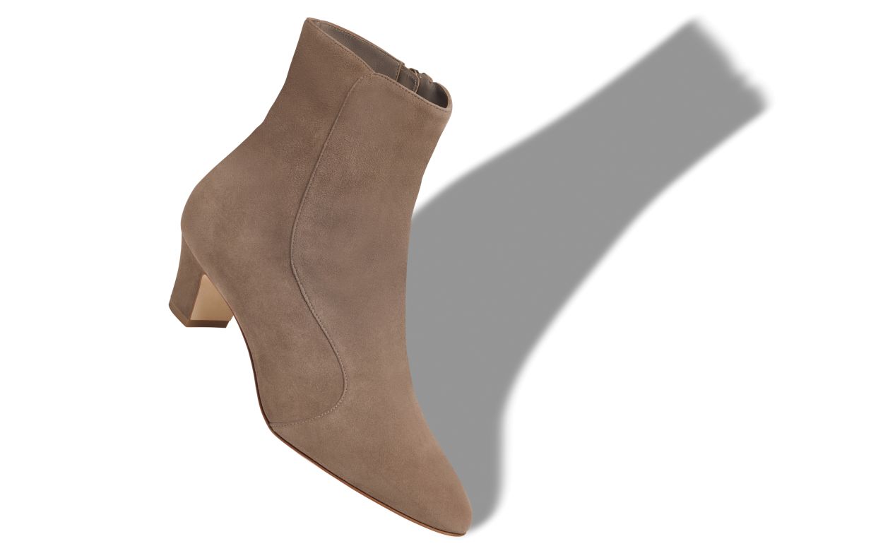 Hellebraune Wildleder-Keilabsatz-Stiefel