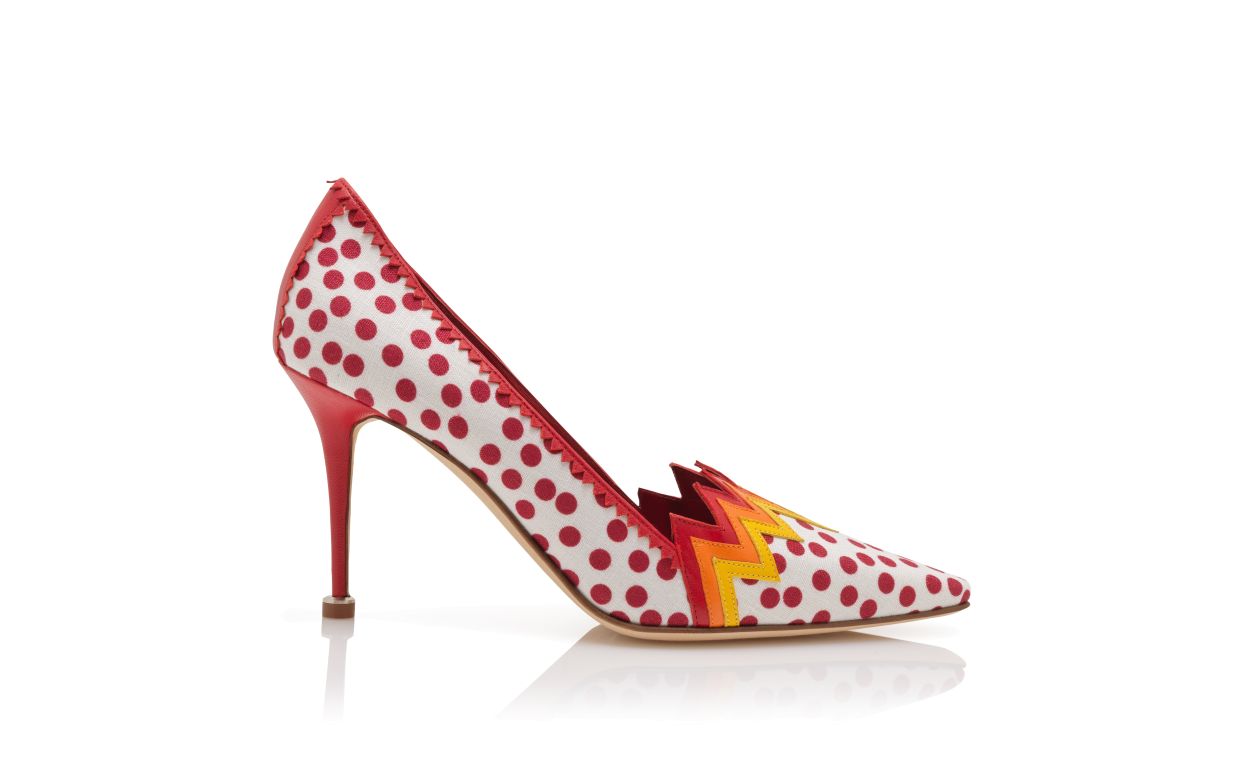 Rote und weiße Leinen-Polka-Dot-Pumps
