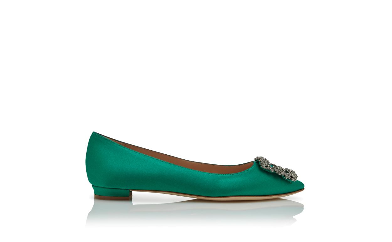 Grüne Satin-Edelstein-Schnalle-Pumps