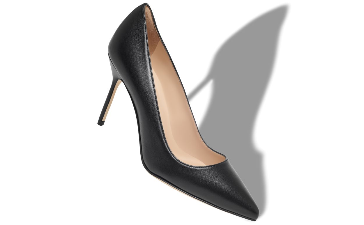 Schwarze Nappa-Leder-Pumps mit spitzem Absatz