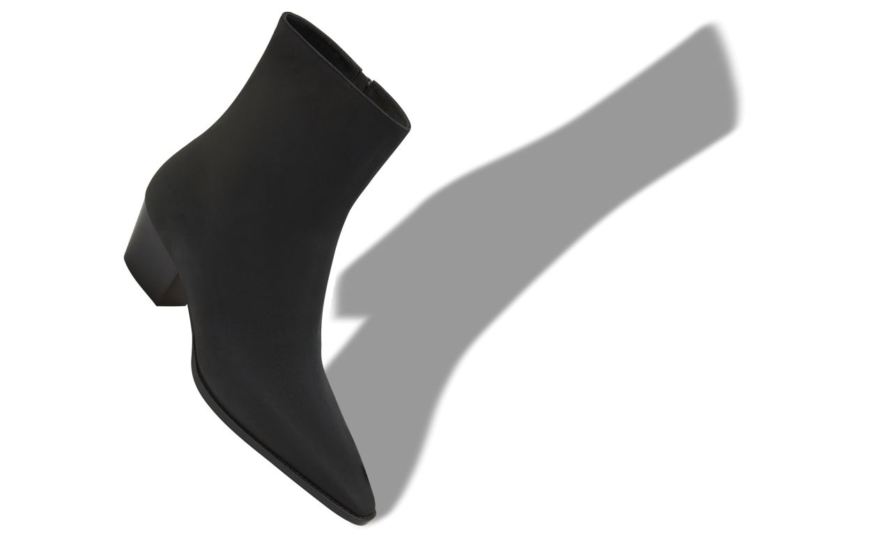 Schwarze Nubuk-Knöchelstiefel