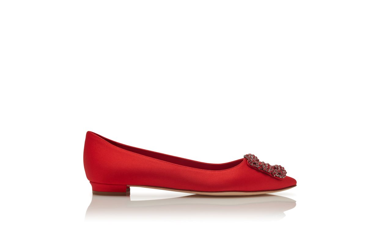 Rote Satin-Perlen-Schnalle-Pumps