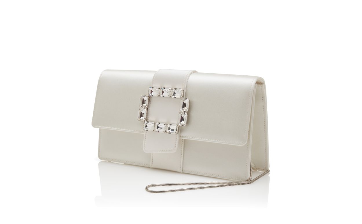 Cremfarbener Satin-Clutch mit Kristall-Dornschließe